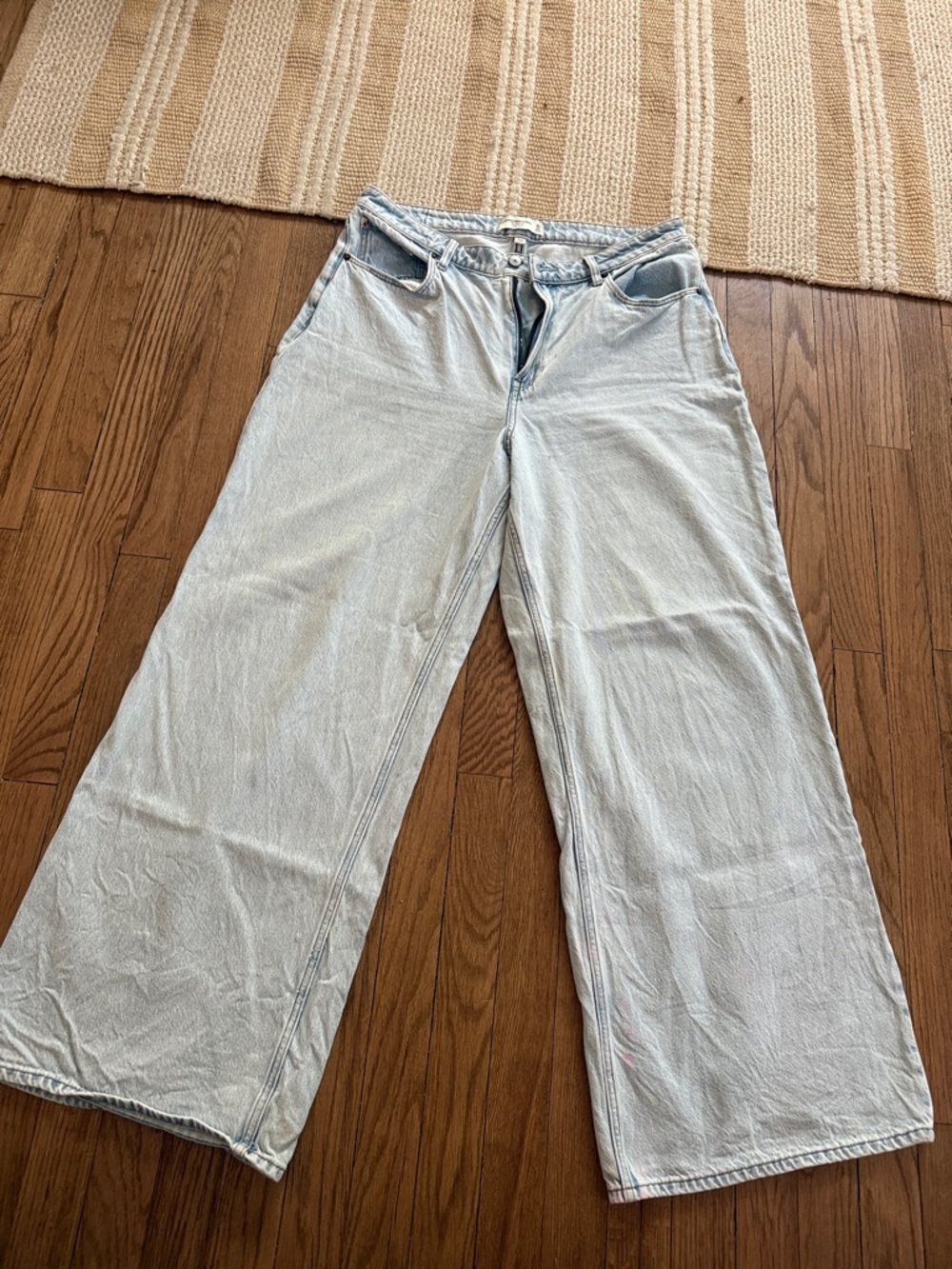 Abercrombie & Fitch Light Blue High-Rise Wide Leg Jeans